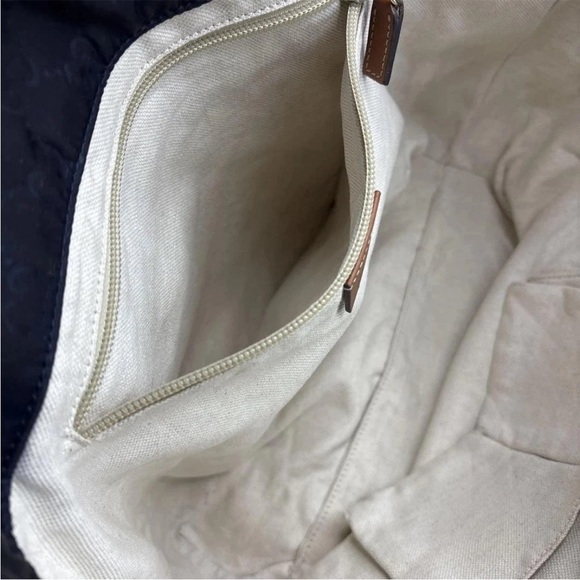 Gucci Black Tote Bag - Picture 9 of 11